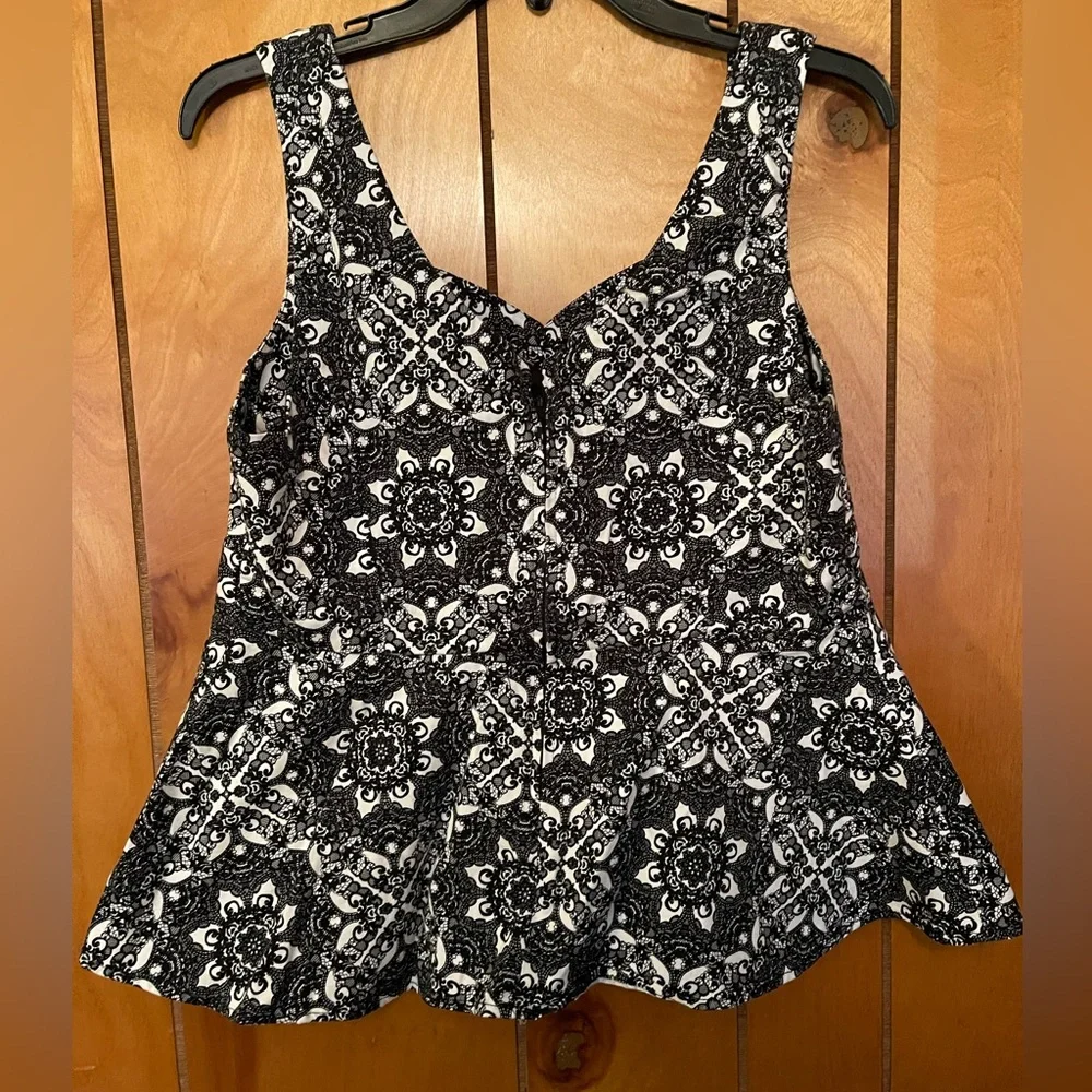Torrid Top - Picture 4 of 6